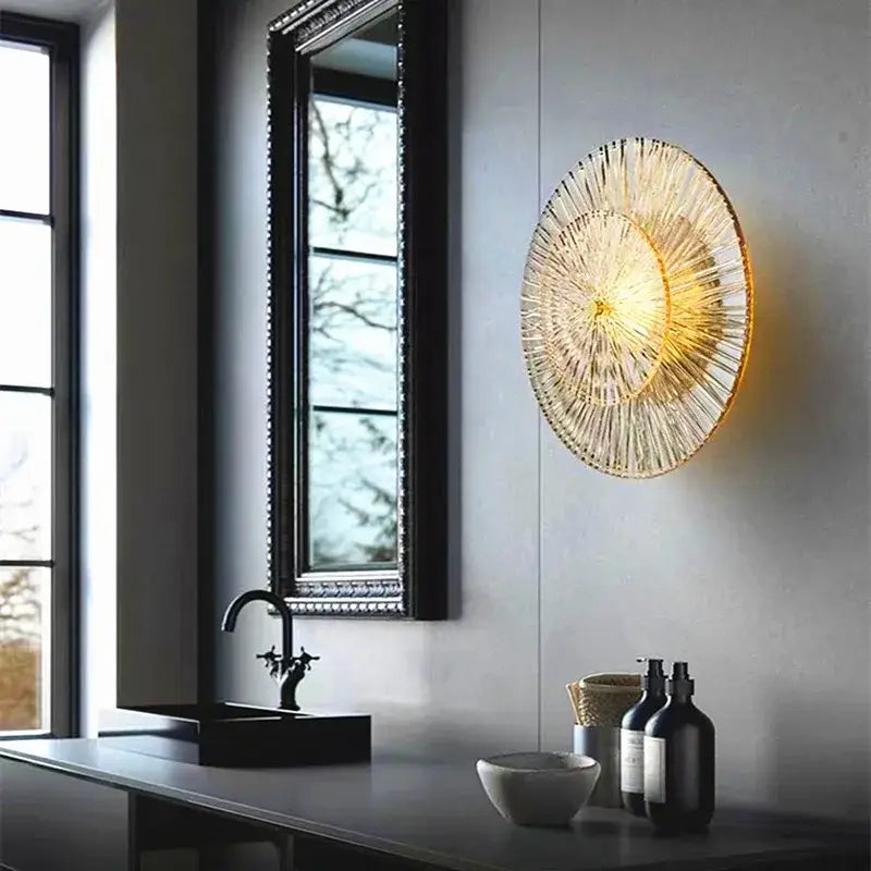 Applique murale dorée ronde en verre