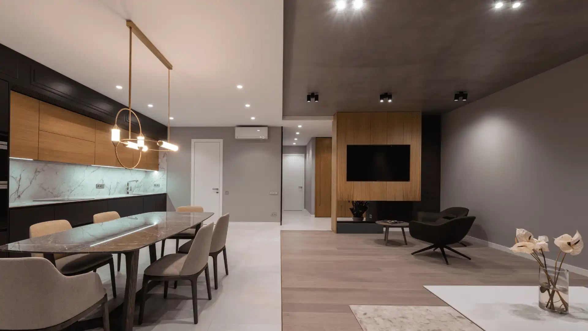 Espace de vie moderne à concept ouvert.