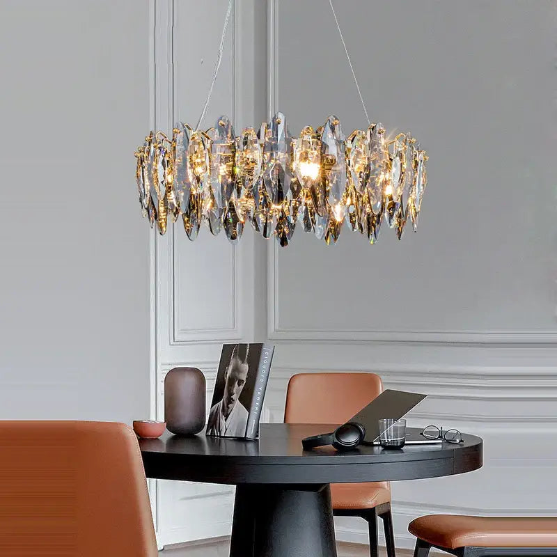 Suspension luminaire haut de gamme pour appartement parisien