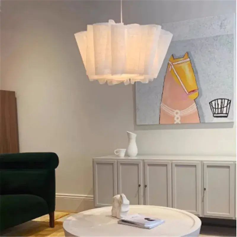 Suspension plissée en tissu beige style contemporain pour salle à mang…