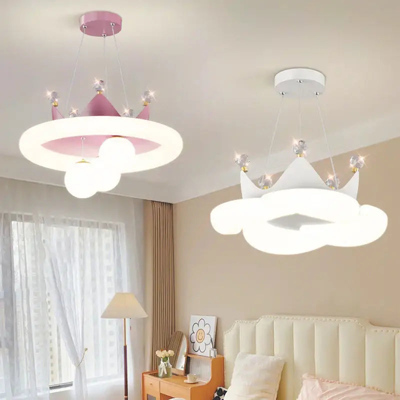 Suspension princesse en couronne LED enfant