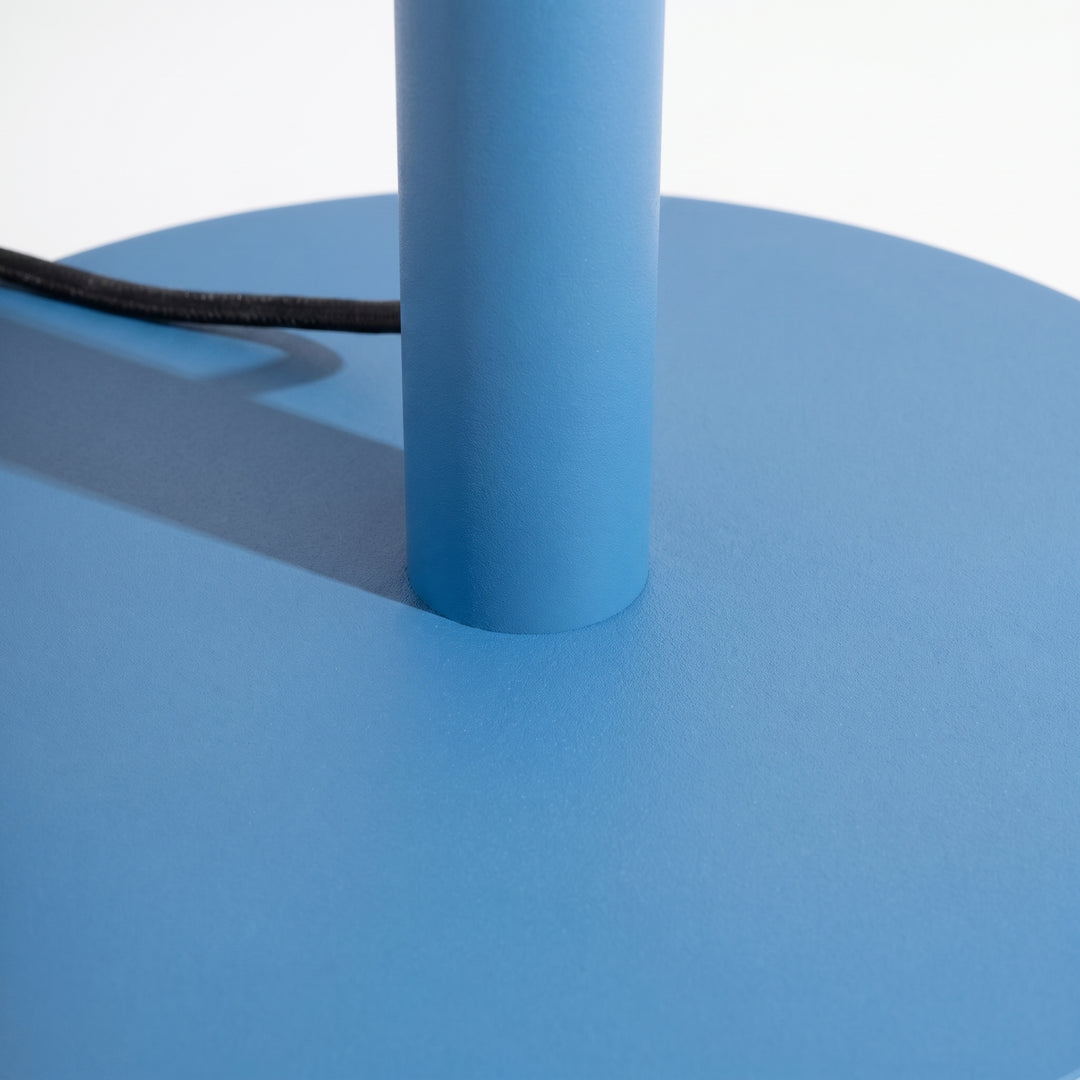Lampadaire TRANG bleu clair détail de la base