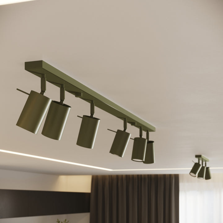 Luminaire Plafonnier vert olive allumée, vue rapprochée