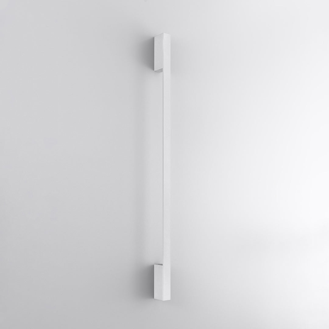 Applique murale SAPPO blanc éteinte, posée au mur
