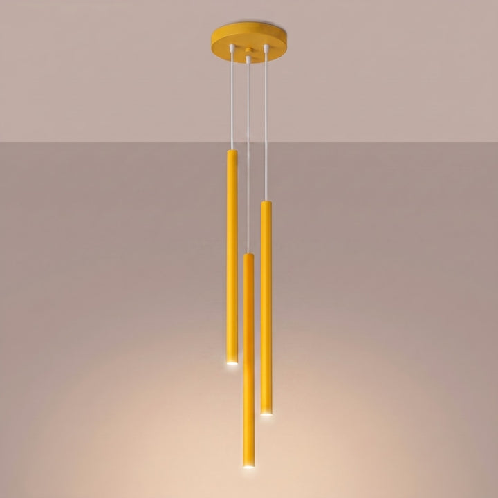 Suspension tube fin jaune allumée