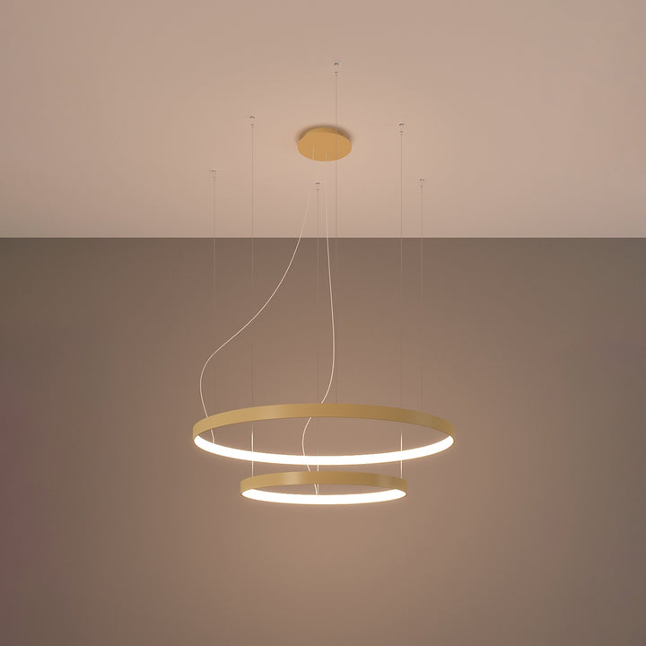 Lustre anneau RIO doré allumée, suspendu