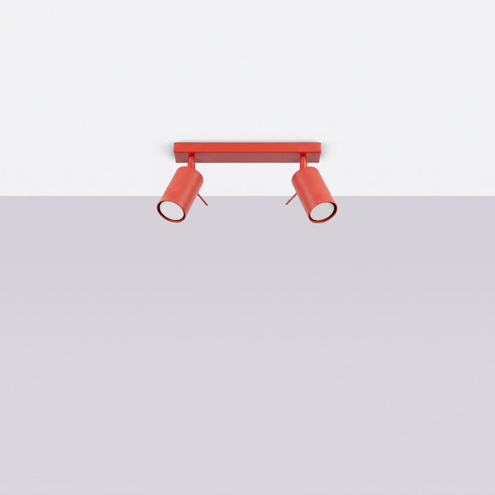 Luminaire Plafonnier rouge éteinte, vue rapprochée