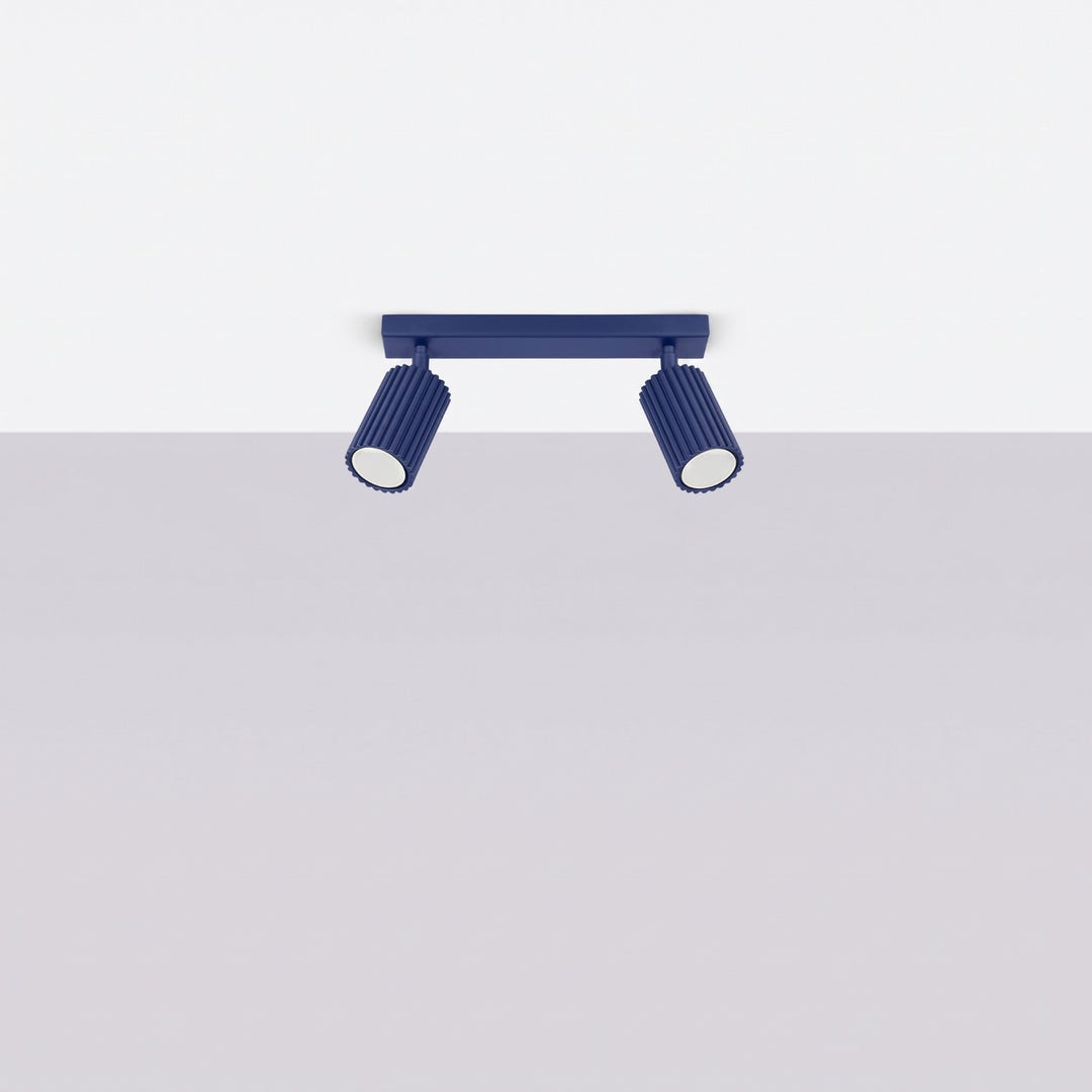 Luminaire Plafonnier outremer éteinte, vue rapprochée