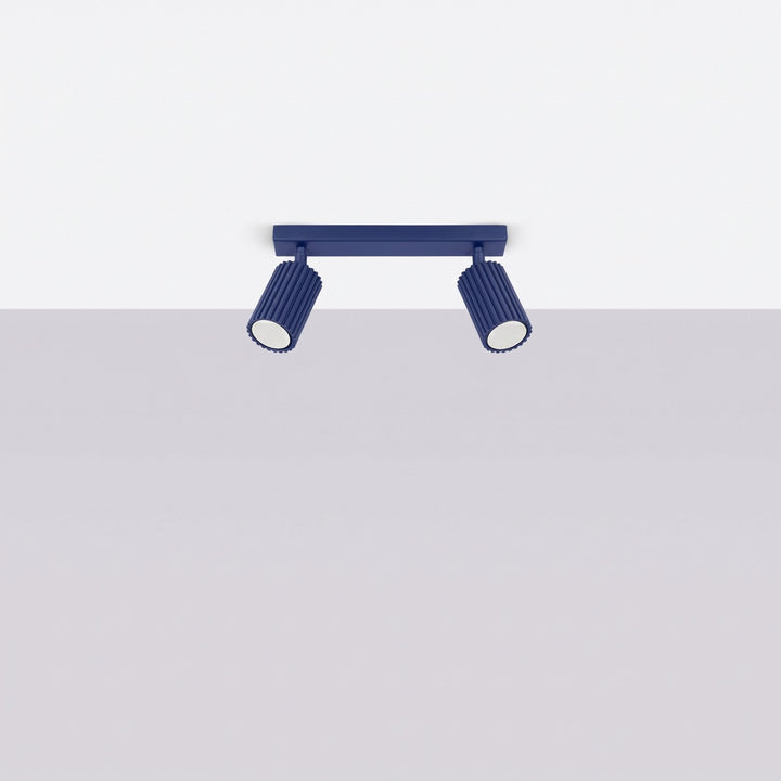 Luminaire Plafonnier outremer éteinte, vue rapprochée