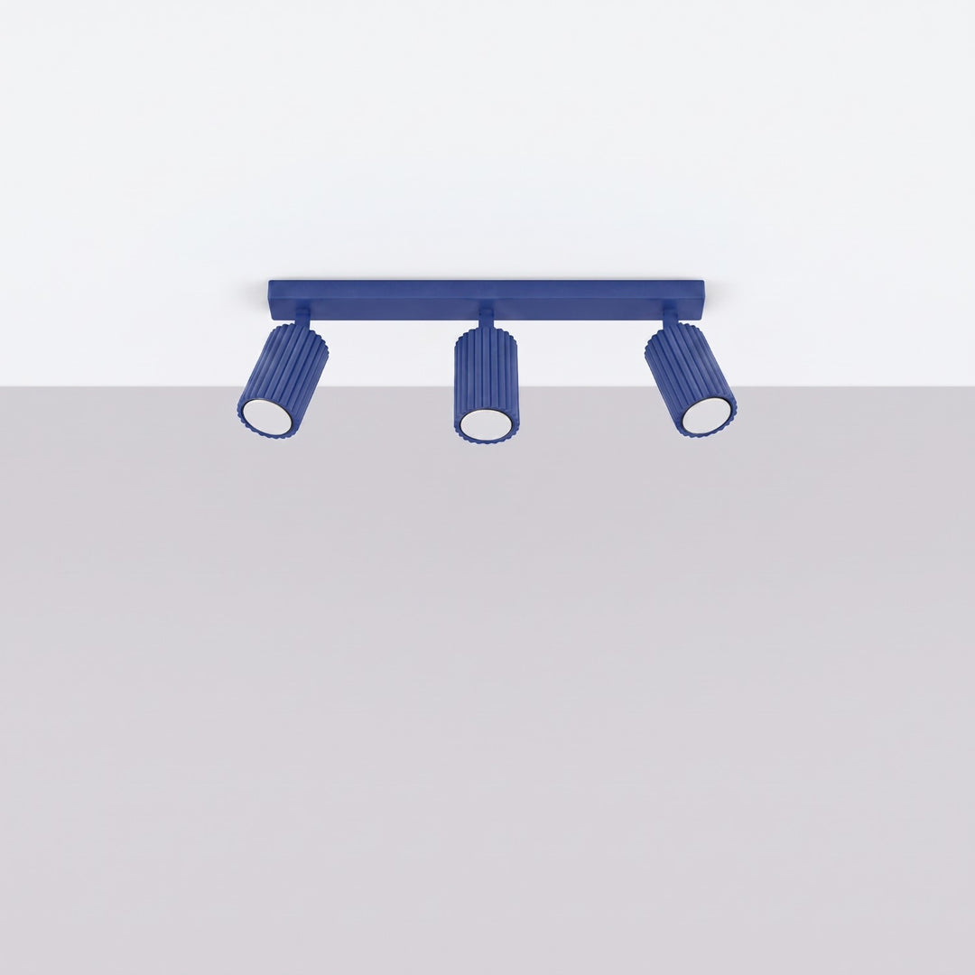 Luminaire Plafonnier outremer éteinte, vue rapprochée