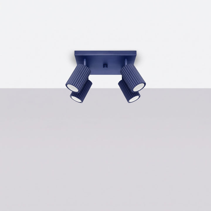 Luminaire Plafonnier outremer éteinte, vue rapprochée