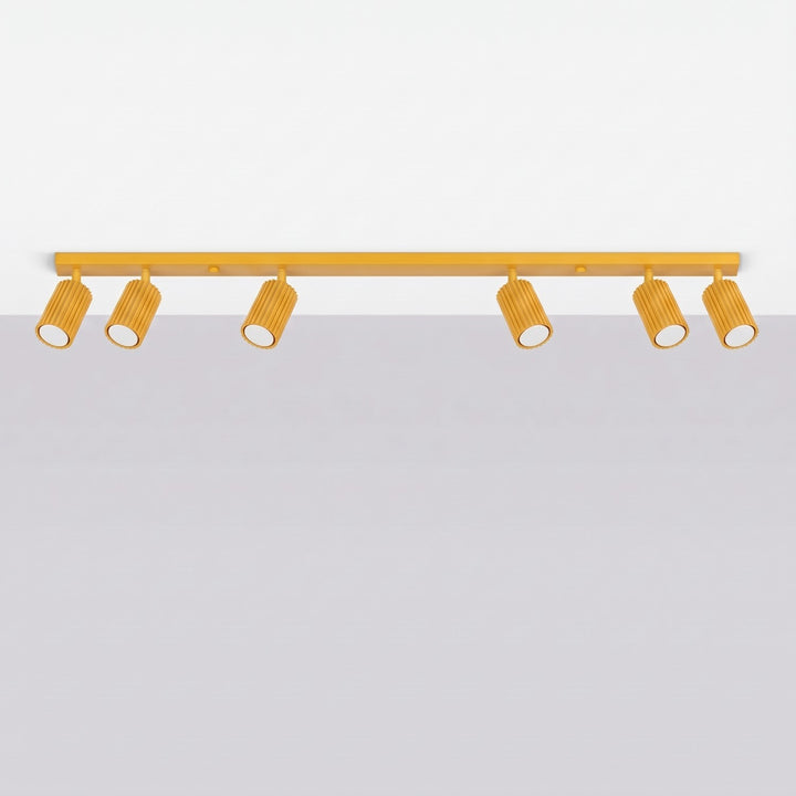 Luminaire Plafonnier jaune éteinte, vue rapprochée