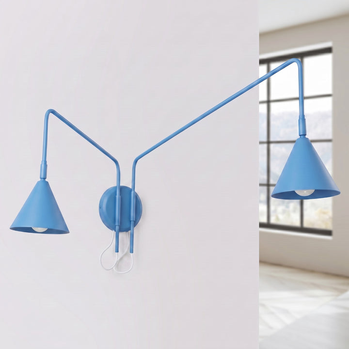 Applique Murale bleu clair éteinte, vue rapprochée