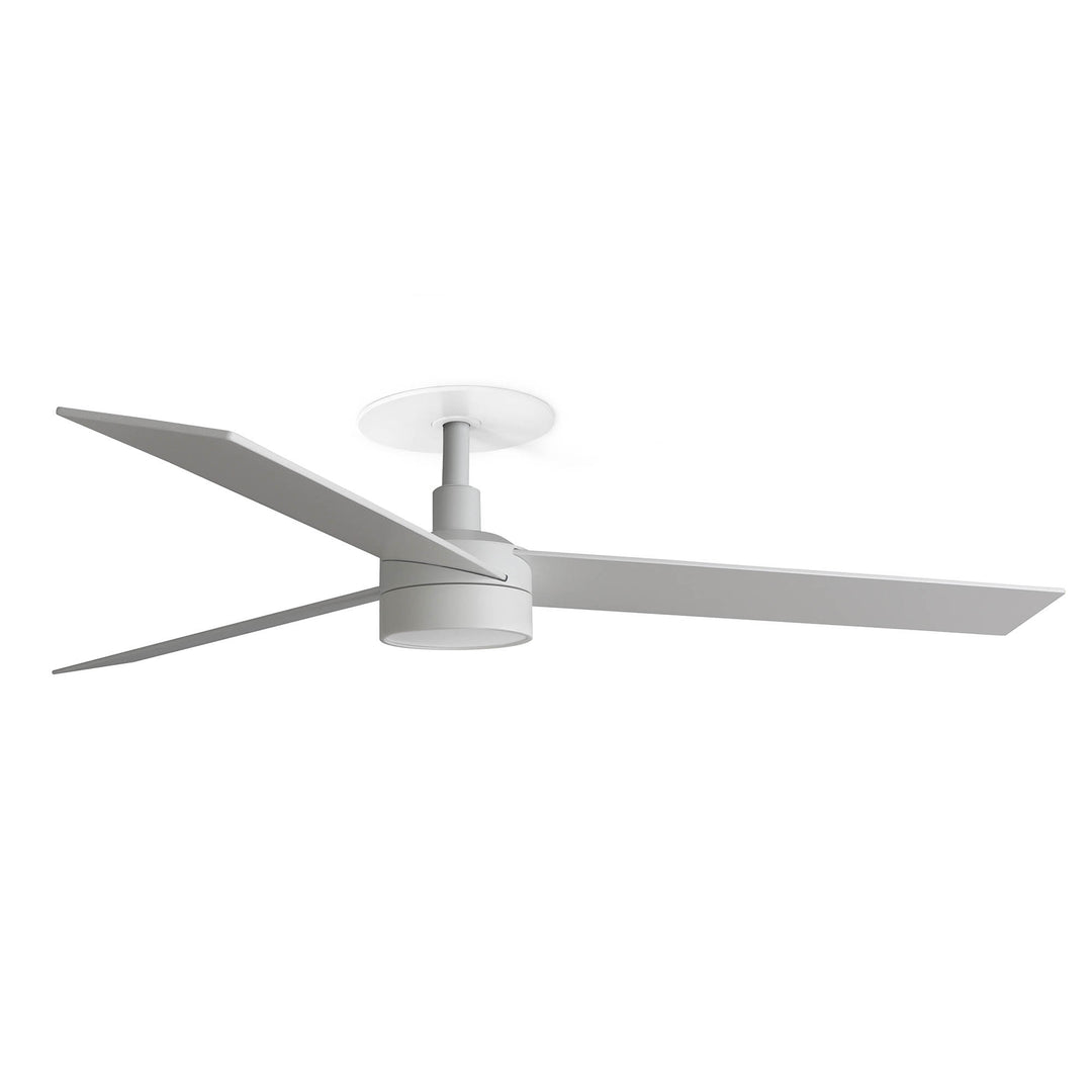 Ventilateur de plafond Rudder Ø 132 cm blanc et frêne avec lumière LED encastré de Faro Barcelona
