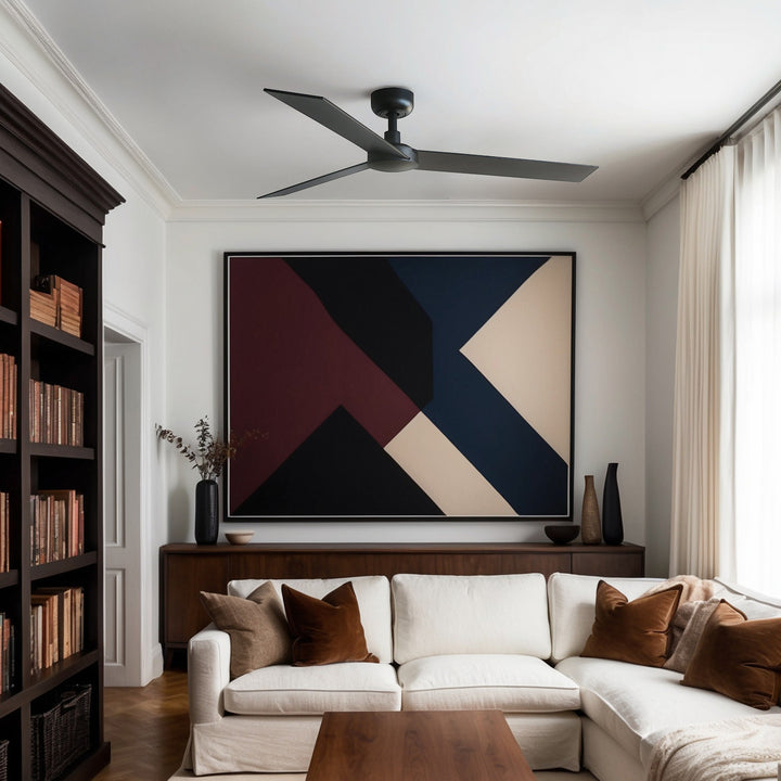 Ventilateur de plafond Rudder noir et noyer dans un intérieur