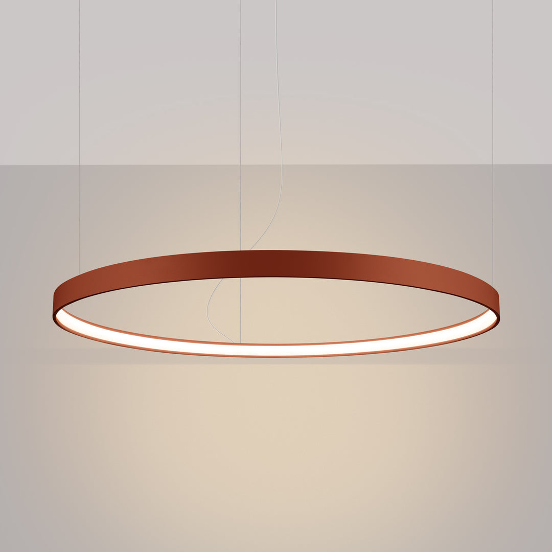 Lustre anneau RIO ocre rouge allumée, suspendu