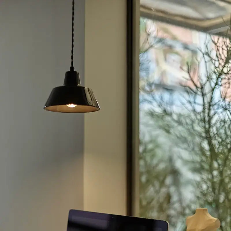 Suspension en céramique style atelier minimaliste chic