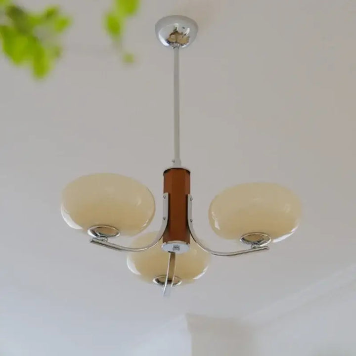 Suspension luminaire en verre opalin et support chromé moderne