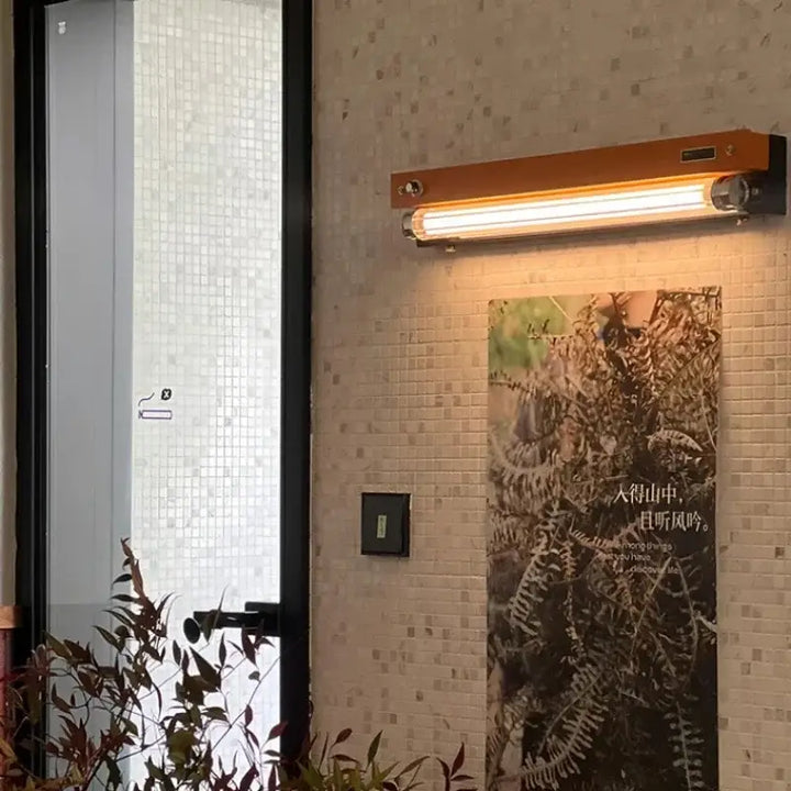 Suspension luminaire industriel tube fluorescent jaune au style loft