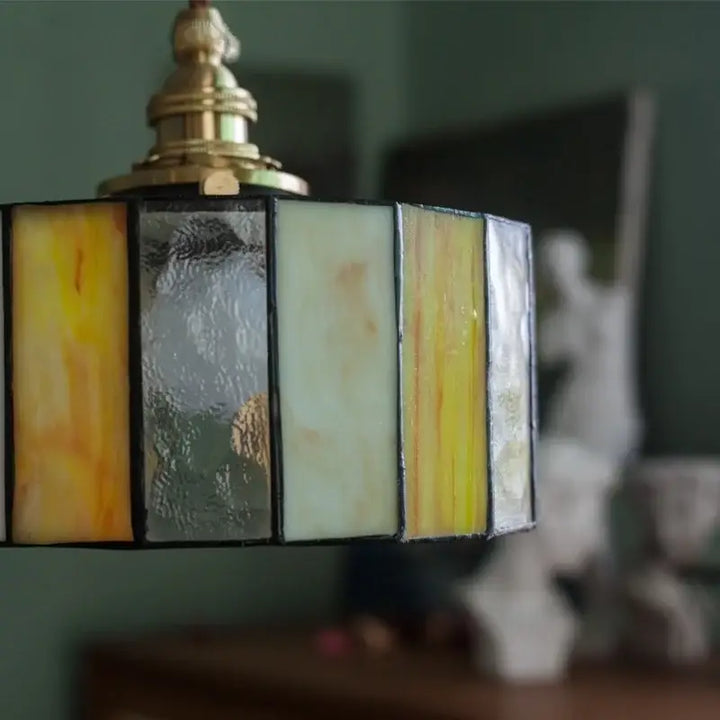 Suspension éclectique en verre coloré et cuivre raffiné