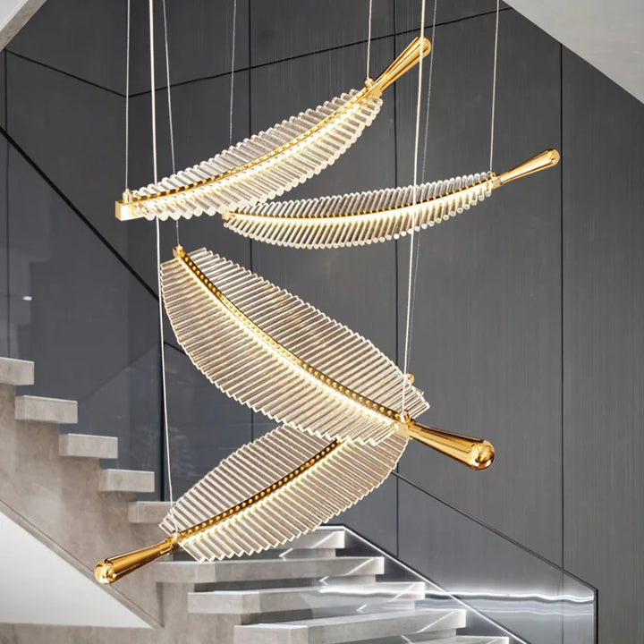 Lámpara de araña LED de lujo con forma de hoja de cristal y plumas, estilo creativo, giratoria, para escalera, para sala de estar y comedor.