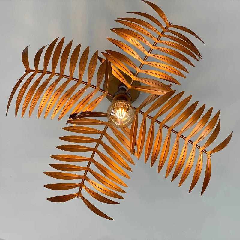 Lámpara colgante vintage de hierro forjado americano con hojas de palma, ideal para iluminación decorativa en salas de estar, comedores y dormitorios.