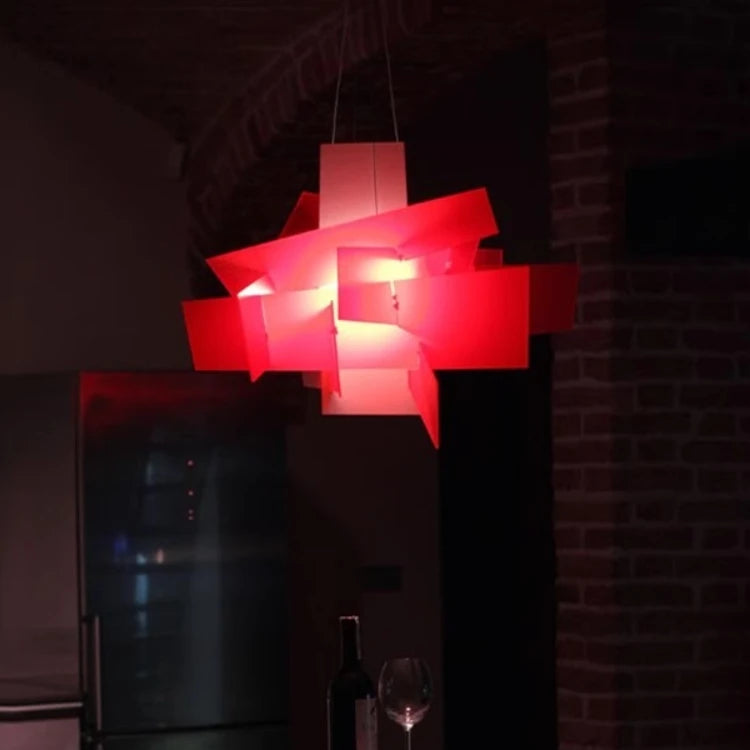 Lámpara colgante italiana roja, creativa para sala de estar, comedor y decoración del hogar. Diseño nórdico. Lámpara de araña LED blanca.