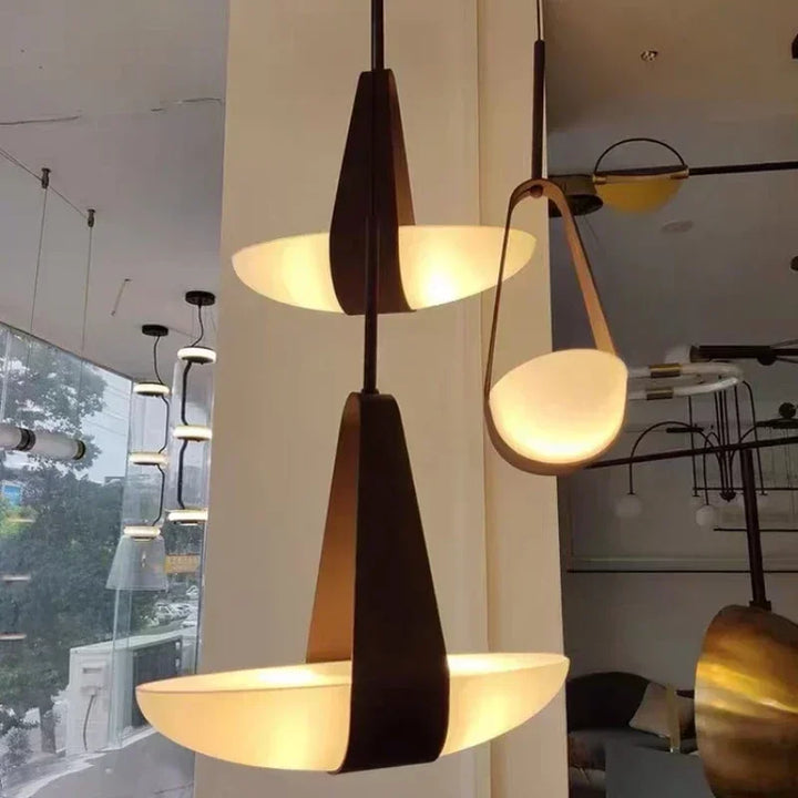Lámpara de techo nórdica creativa y moderna para decoración del hogar, luces LED de cristal con cinturón para sala de estar, comedor, dormitorio, salón, iluminación brillante.