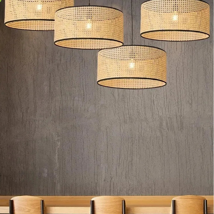 Lámpara colgante LED de ratán redondo tejido wabi-sabi de estilo nórdico japonés, lámpara de bambú tejida a mano para decoración del hogar.