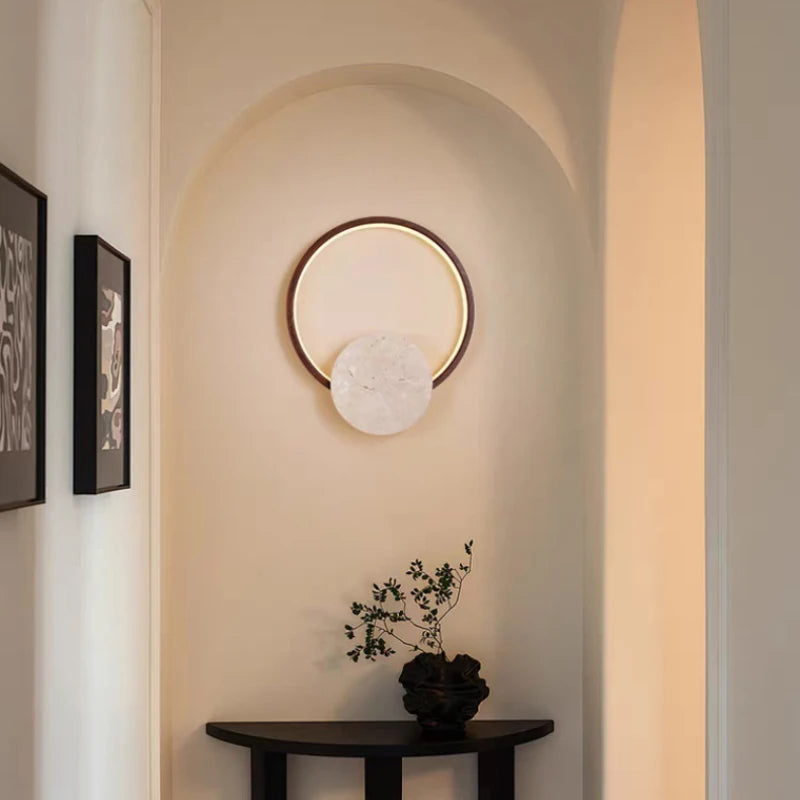 Lámpara de pared LED redonda de piedra natural, de madera oscura, regulable, para interiores, salones, dormitorios, escaleras, estilo moderno.