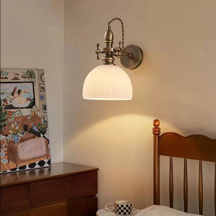 Lámpara de pared retro estilo americano, cobre antiguo, vidrio blanco transparente, bombilla E14 para dormitorio, sala de estar, hotel.