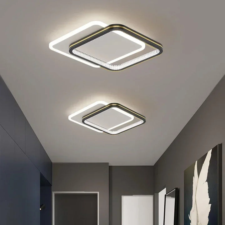 Luminaire Plafonnier LED Noir ou Doré avec Formes Différentes