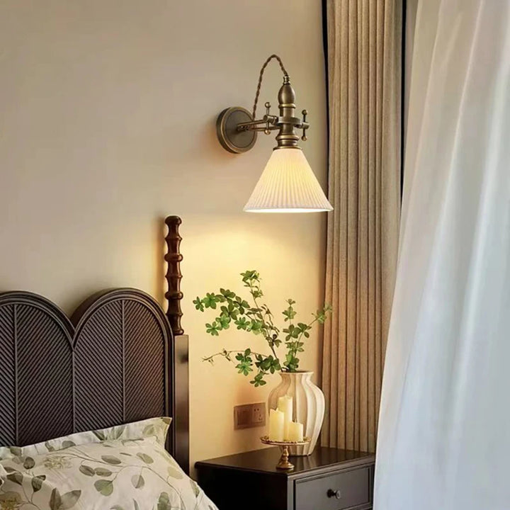 Lámpara de pared retro estilo americano, cobre antiguo, vidrio blanco transparente, bombilla E14 para dormitorio, sala de estar, hotel.