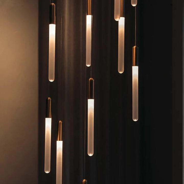 Lámpara de pilar LED moderna minimalista dorada, lámpara colgante para sala de estar, lámpara colgante para restaurante, lámpara de escalera larga