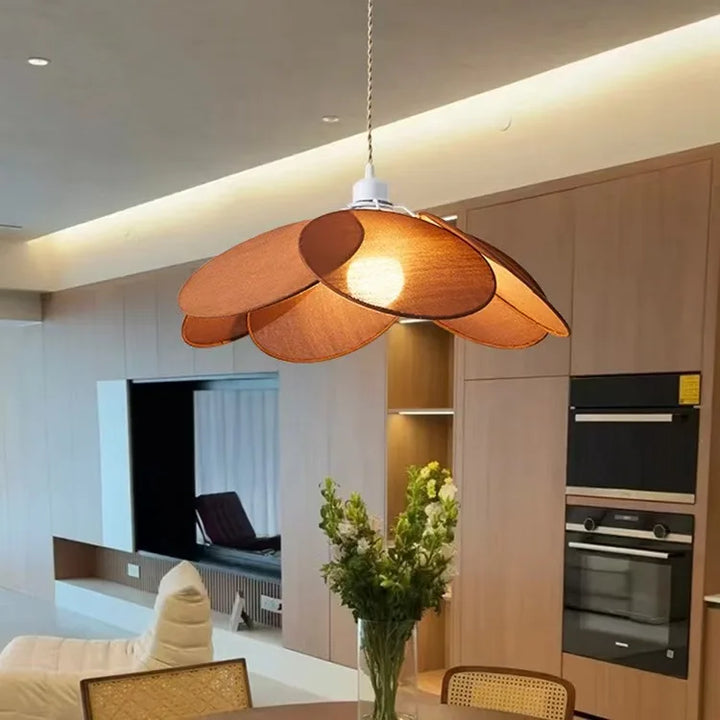 Lámpara colgante de pétalos japonesa con personalidad creativa nórdica para comedor, estudio, dormitorio, balcón, tela, decoración sencilla para el hogar.