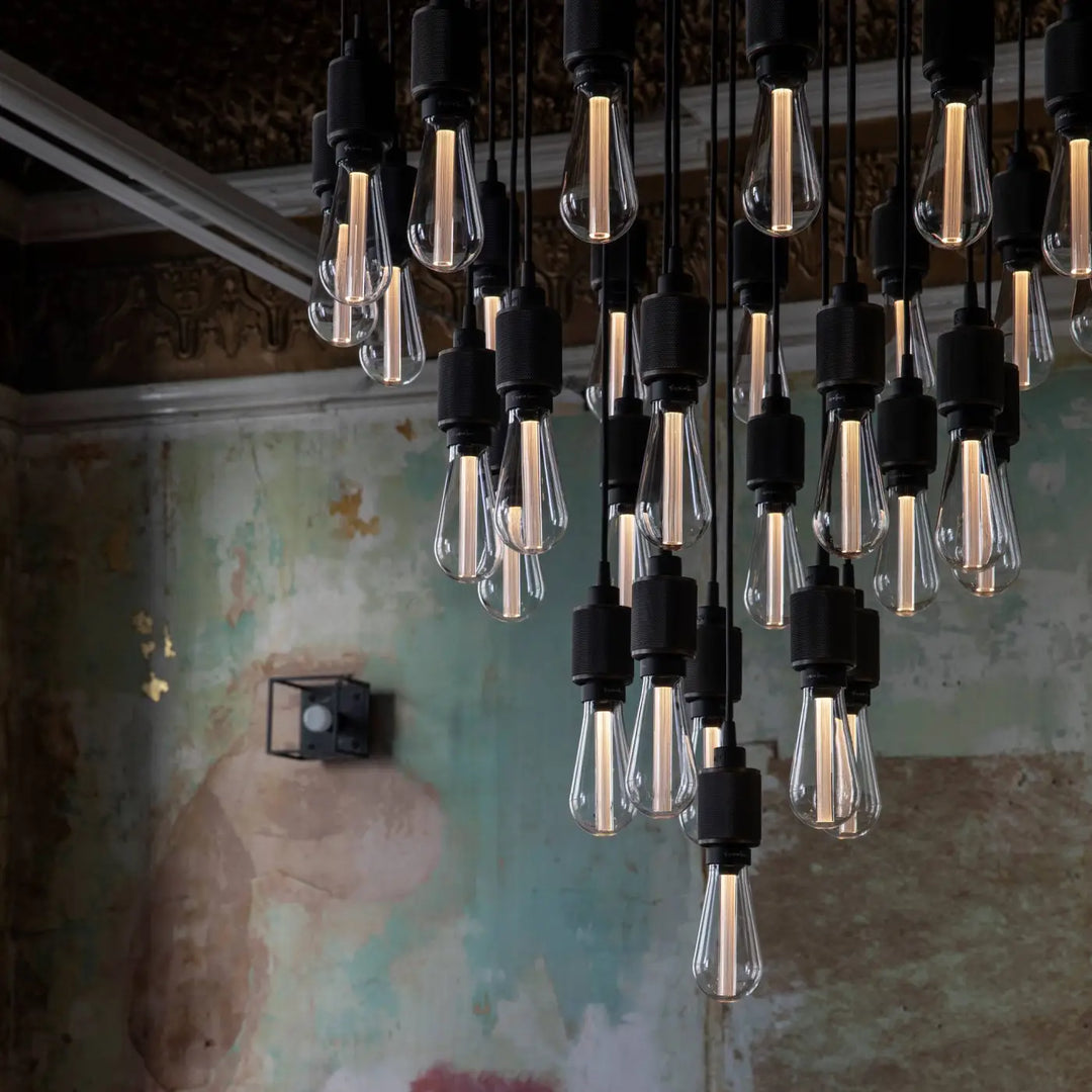 Ampoule LED Buster Bulb E27 transparente dans un intérieur #couleur_transparent
