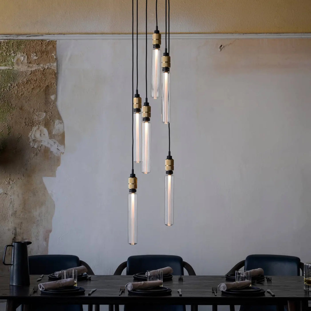 Ampoule LED Buster Bulb Tube dans un intérieur