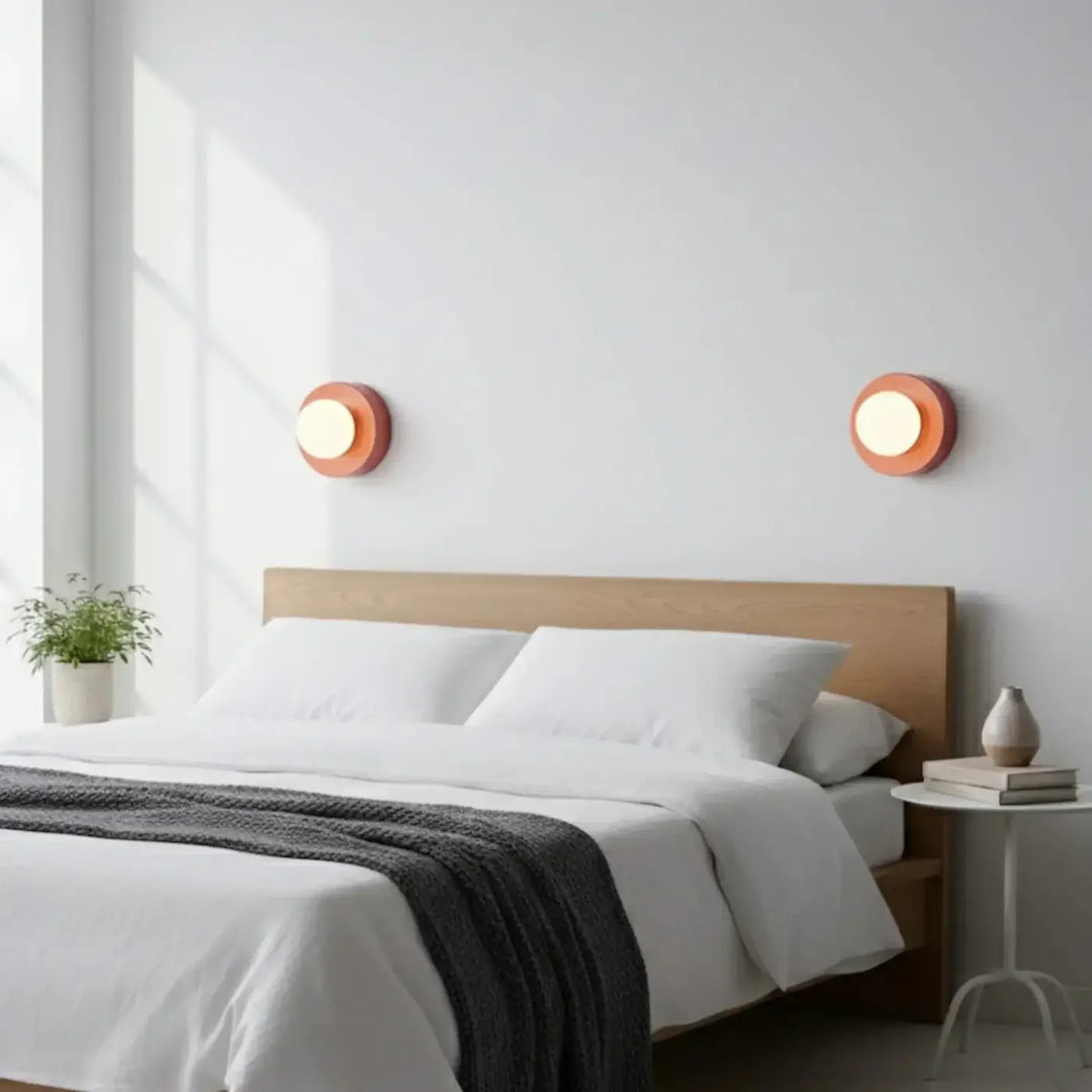 Applique murale alicia paire de appliques circulaires en cuivre mat avec lumière chaude douce