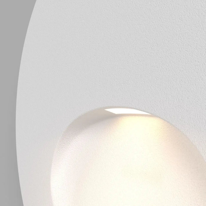 Applique encastrée bil blanc moderne avec design courbé et lumière douce pour éclairage extérieur