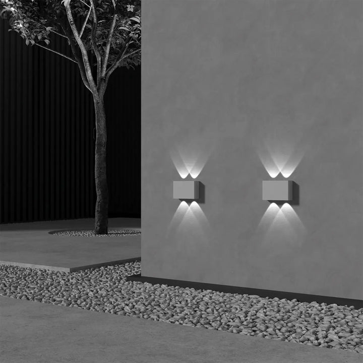 Applique extérieure led moderne minimaliste avec double diffusion lumière double vers le haut et le bas