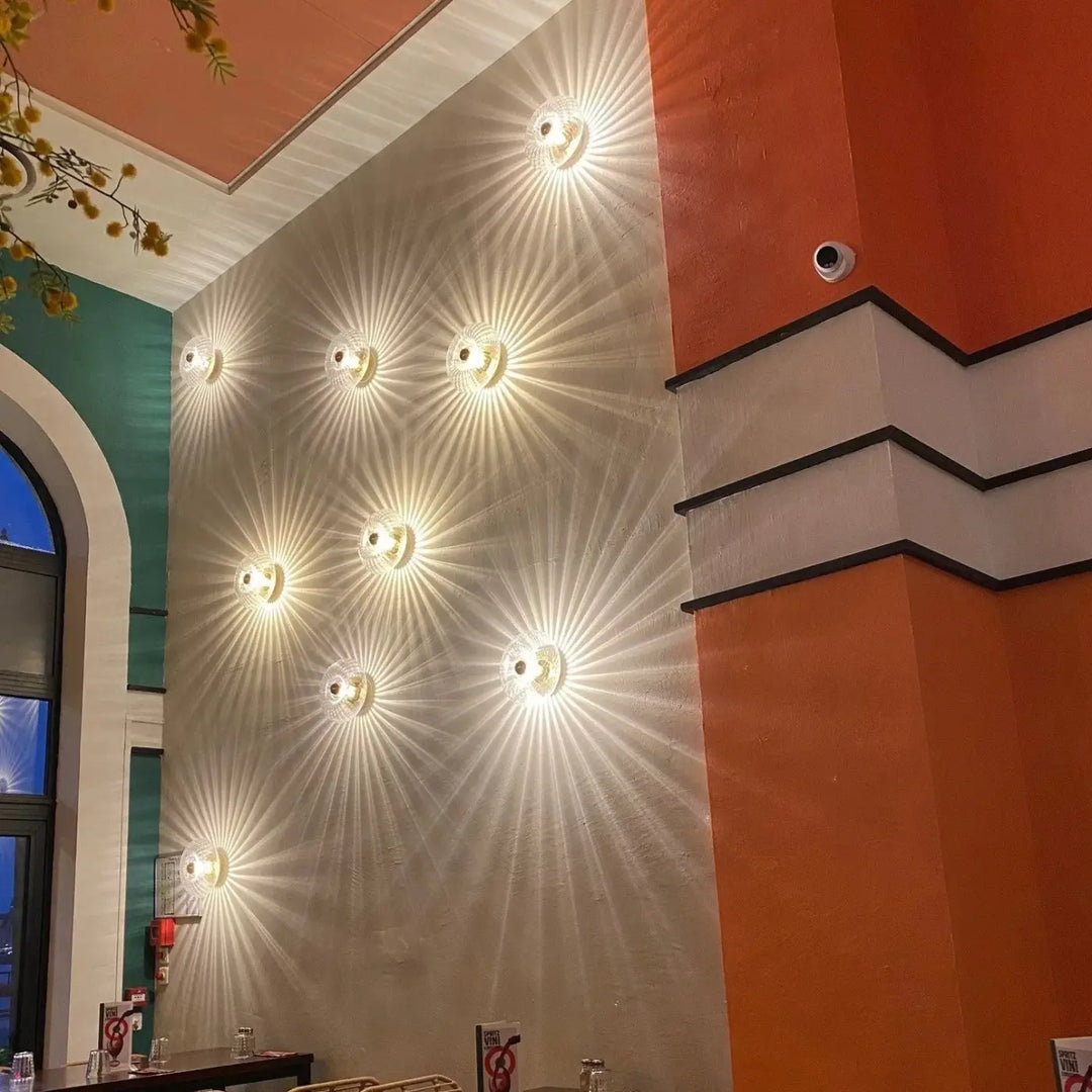 Applique grace en verre soufflé blanche avec design étoilé diffusant une lumière chaude murale ensemble de huit