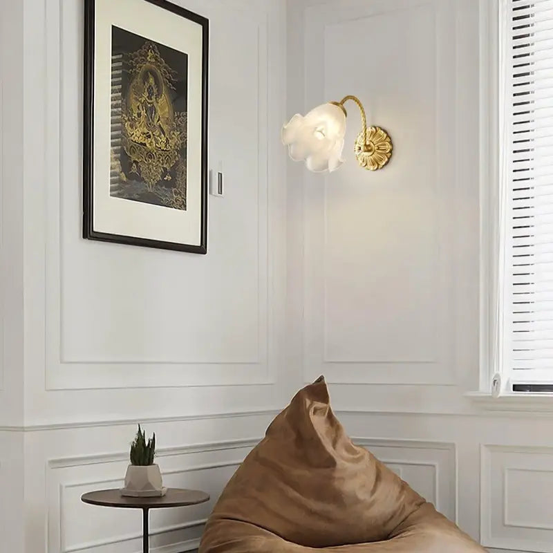 Applique Murale En Forme De Fleur Blanche