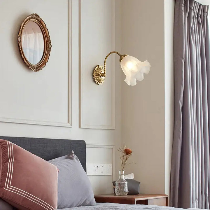 Applique Murale En Forme De Fleur Blanche