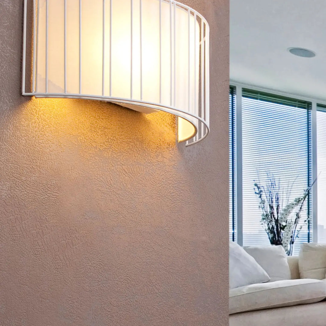 Applique murale Linda blanche de Faro Barcelona en situation