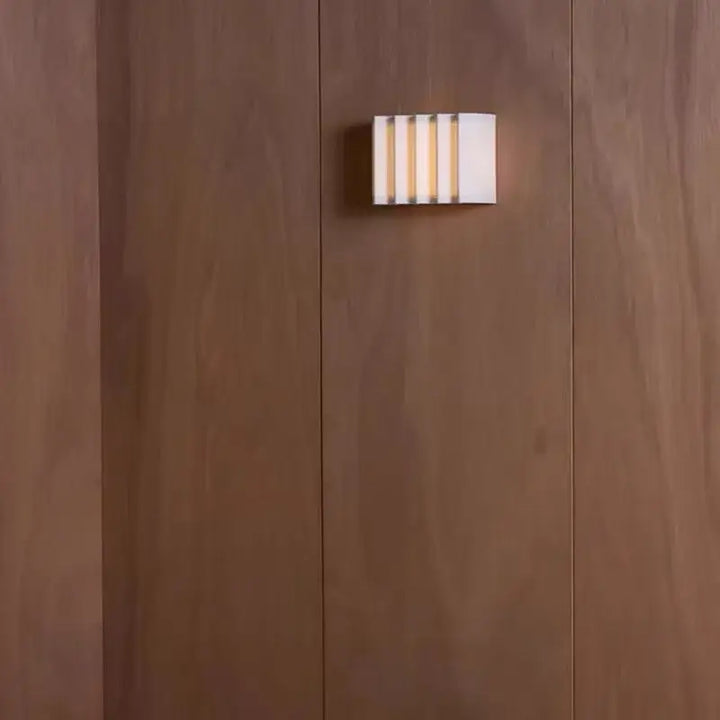 Applique murale en accordéon à base de tissue blanc

