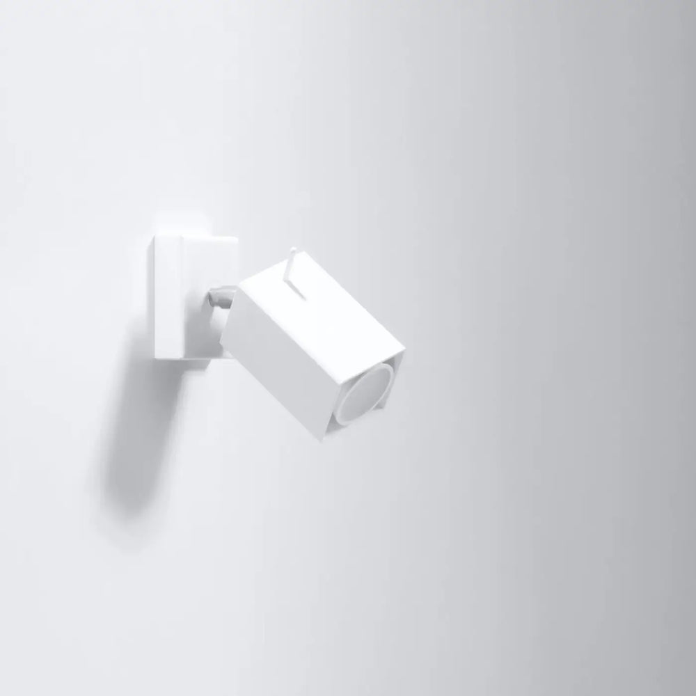L’applique murale merida blanche minimaliste avec design moderne et finition murale moderne merida élégante