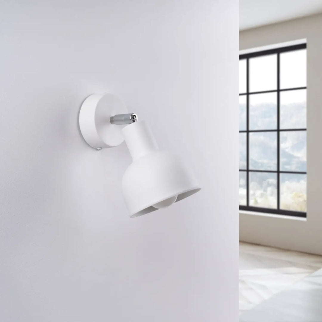 Applique murale lampe elba blanc avec design minimalisme combiné et bras de réglage chrome aux éléments subtils