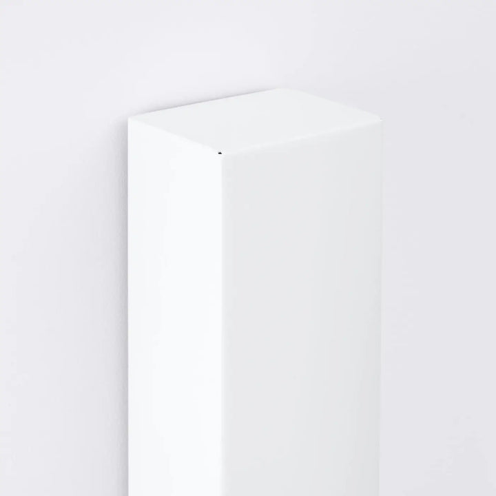 Applique murale freya 90 blanc minimaliste en composition d’appliques murales disponible en cinq coloris modernes