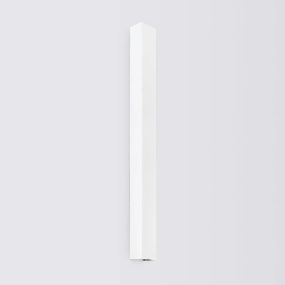 Applique murale blanc minimaliste et moderne de la collection freya composée d’appliques murales en cinq coloris