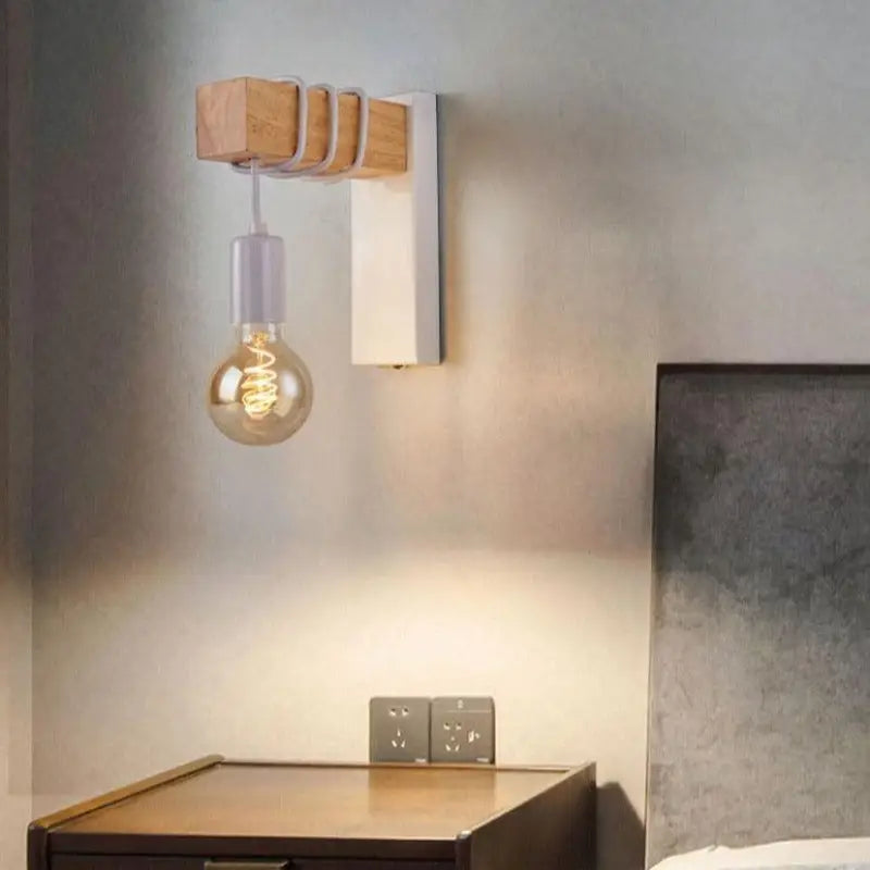 Applique Murale Bois et Noir au Design Industriel